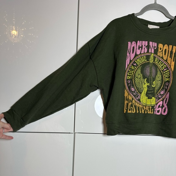Altar’d State Sweatshirt County Rock n Roll Green Festival 1968 Size Small - Picture 2 of 6
